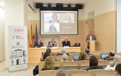 El desenvolupament de la teràpia amb ions contra el càncer es debat a la Casa de la Ciència del CSIC a València