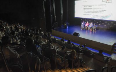 València acull una trobada científica per a reflexionar sobre l’ús de la intel·ligència artificial en l’educació