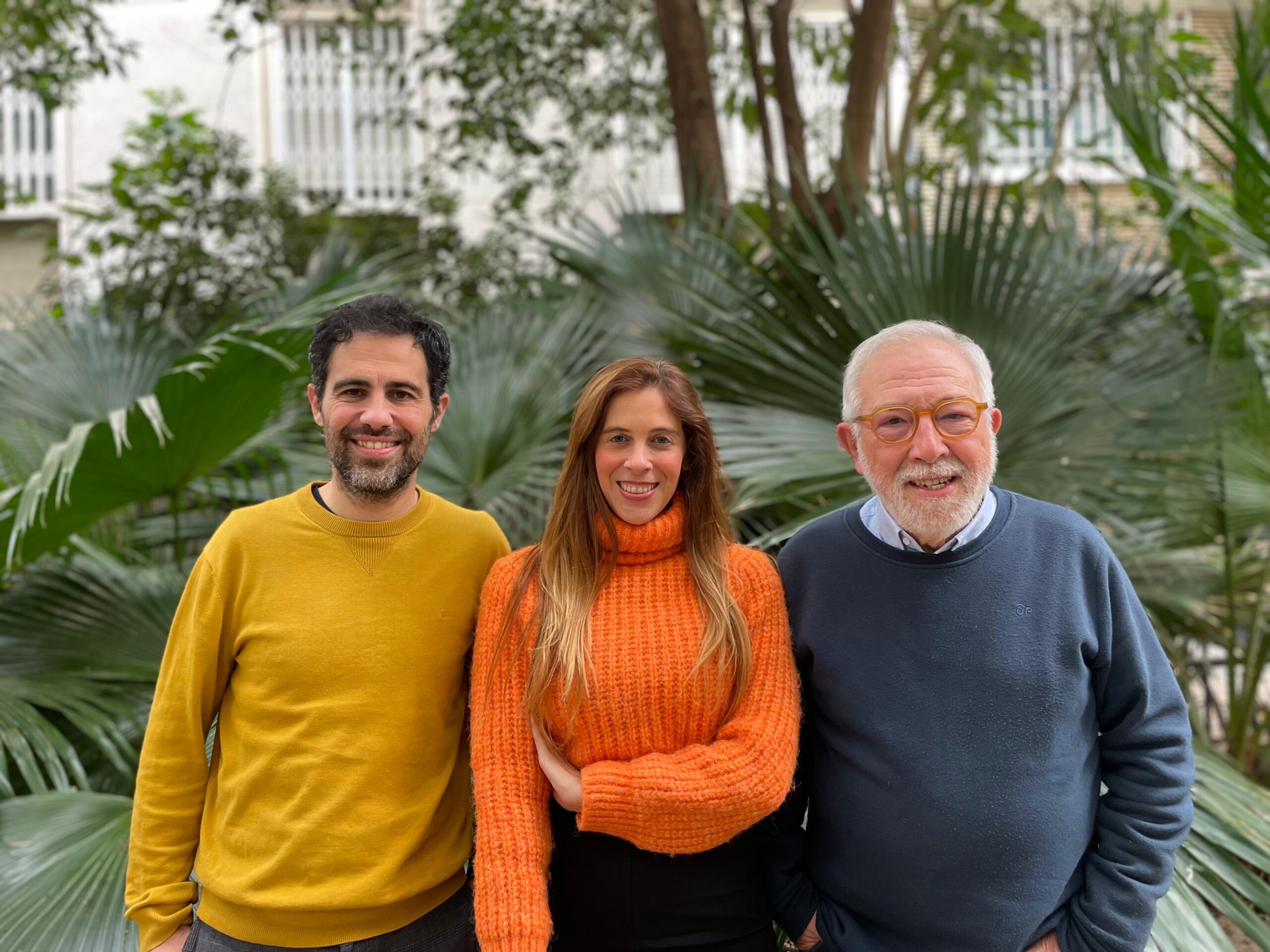 José Luis Llácer, Alicia Forcada y Vicente Rubio, investigadores del IBV-CSIC responsables del estudio.